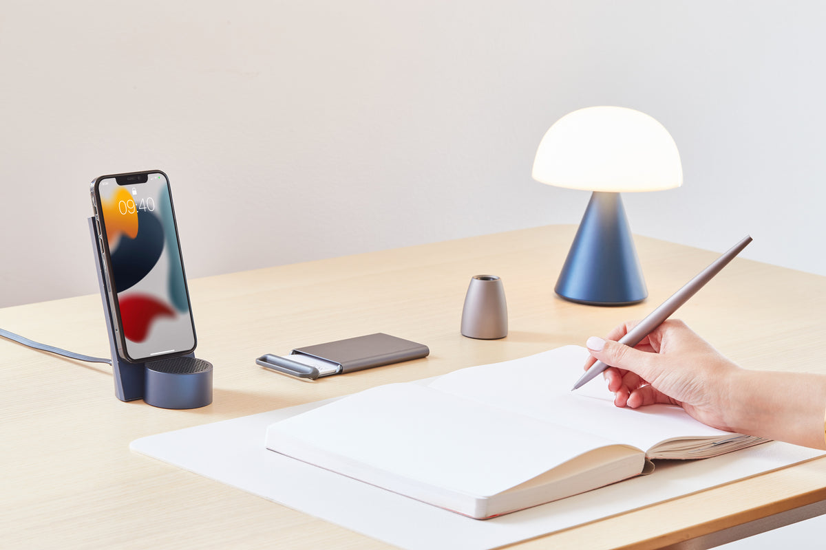 MINA L Table Lamp – Portable Indoor Lamp (Manuela Simonelli & Andrea Quaglio, Lexon)