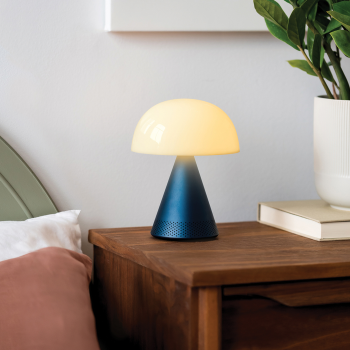 MINA L AUDIO Asztali Lámpa – Bluetooth Hangszóróval (Manuela Simonelli & Andrea Quaglio, Lexon)