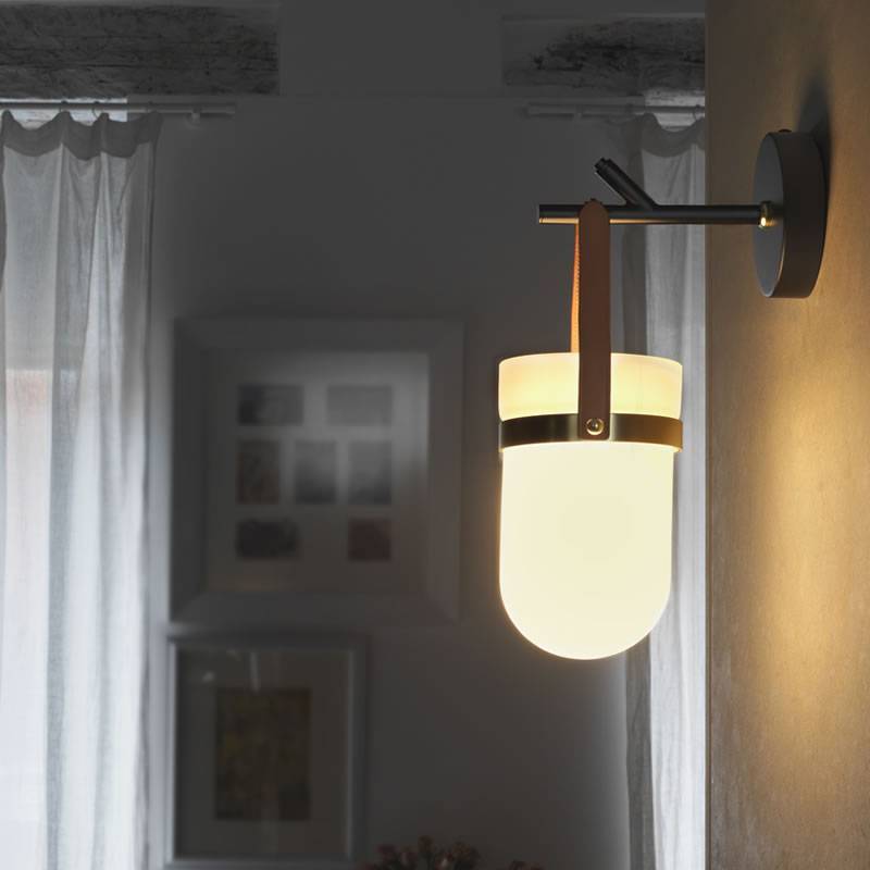Almon- Wall Lamp