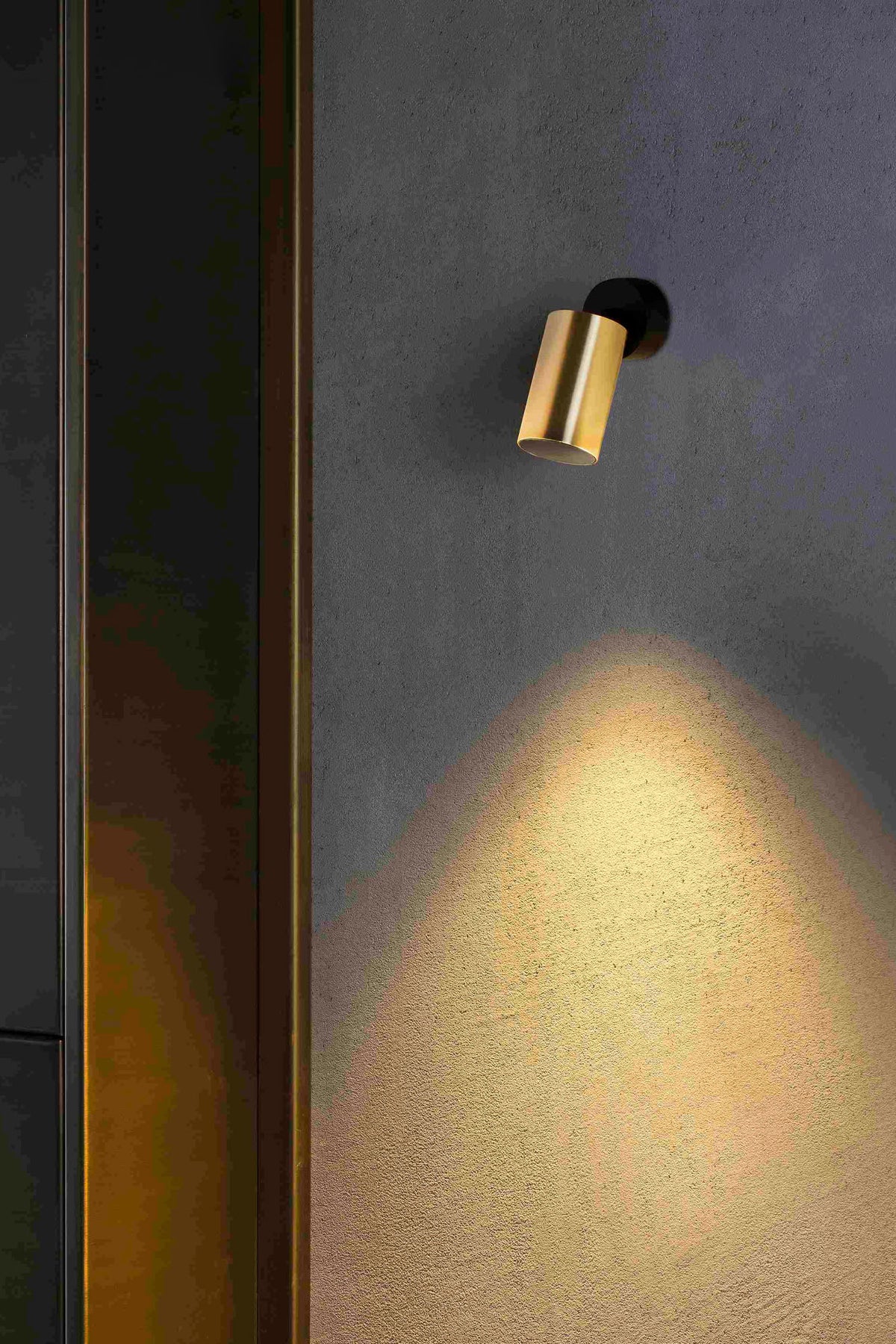 STAN PROJECTOR- Wall Lamp